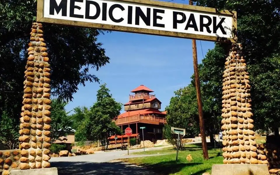 Medicine Park Christmas Parade