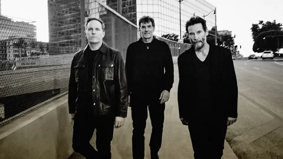 Dogstar w/ The Backfires