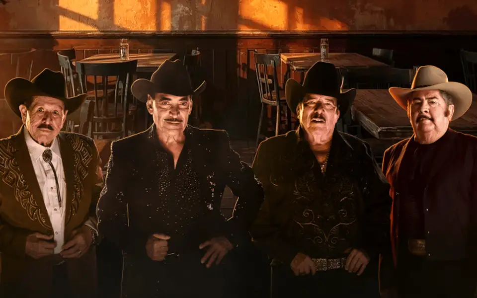Palomazo Norteño in Concert