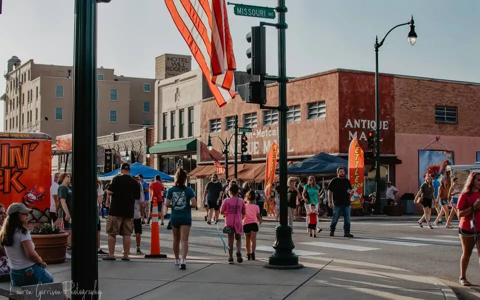 Food Truck Thursday: Fall Festival