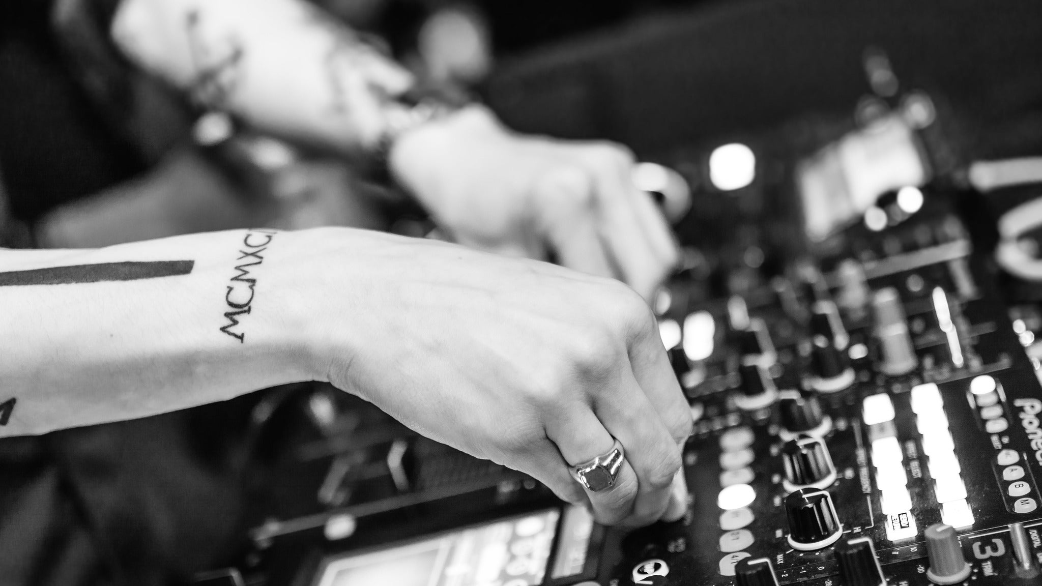 Yheti B2B Toadface - Sleight of Sound Tour (18+)