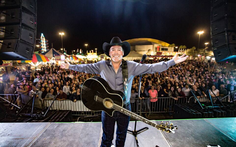 Clay Walker in Concert